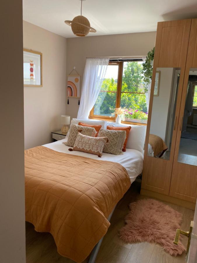 Summer Cottage In Kinsale Esterno foto